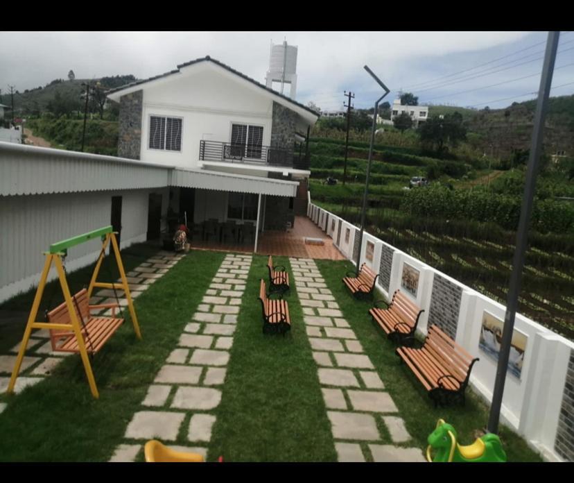 Rr Holiday Inn โกไดกานัล ภายนอก รูปภาพ